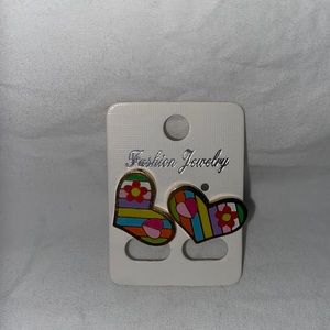 Fashion Jewelry. Heart shaped groovy earrings